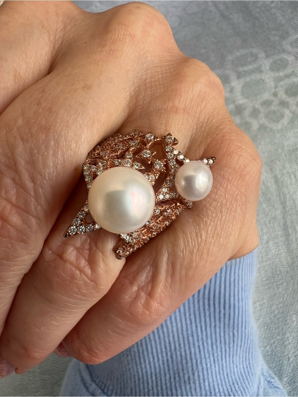 Elegant Rose Gold Pearl Statement Ring with White Pearls